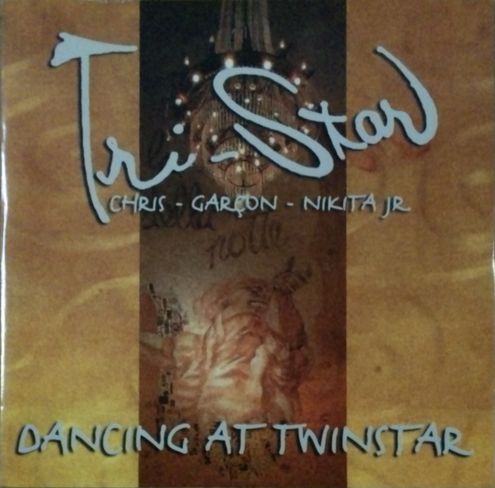 DANCING AT TWINSTAR / TRI-STAR (DIG004)
